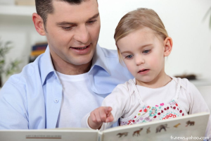 نقش والدین در تقویت مهارت‌های زبانی کودک