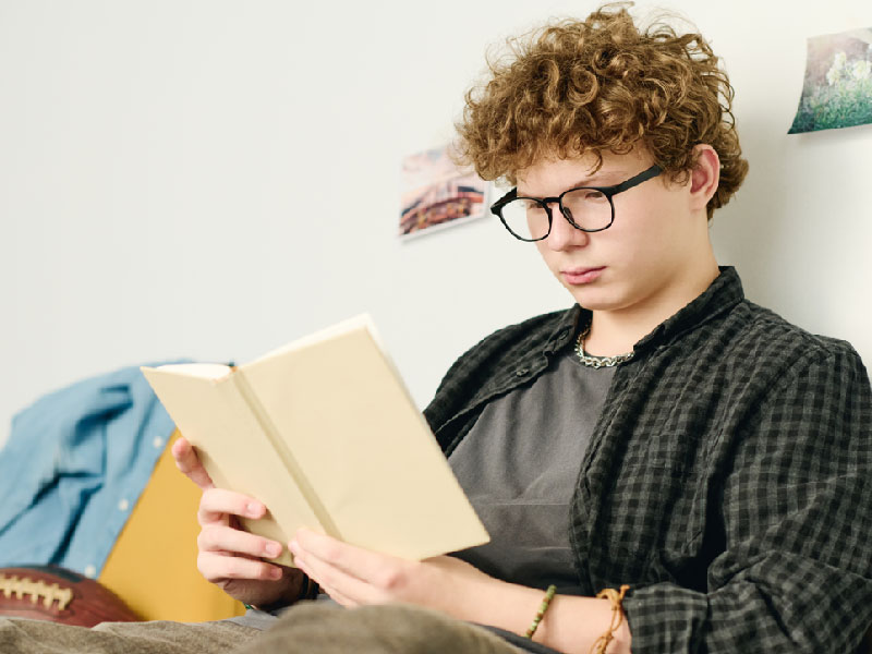 مدل خواندن انتقادی نوجوان - پرورش تفکر نقاد در مطالعه و تحلیل متن مدل خواندن انتقادی نوجوان - پرورش تفکر نقاد در مطالعه و تحلیل متن