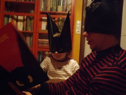 خواندن کتاب ماسک برای کودکان