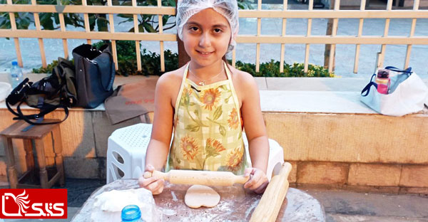 آموزش مراحل تهیه نان به کودکان