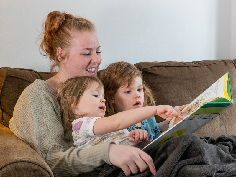 راهکارهای عملی برای تعامل غیرکلامی هنگام کتابخوانی