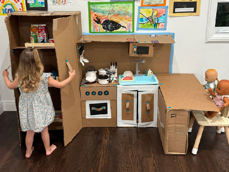 کاردستی با وسایل بازیافتی جعبه‌های مقوایی