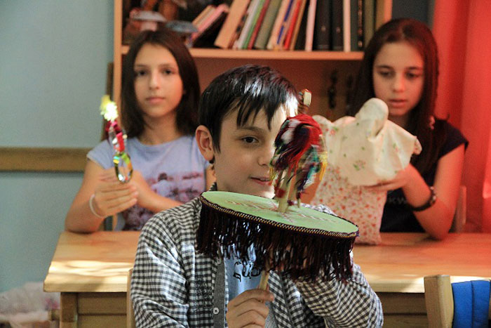 موزه سیار عروسک و اسباب‌بازی میهمان جشنواره فولکلور ارمنستان