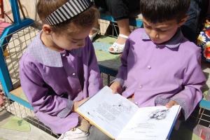 آموزش سرودن شعر به کودکان