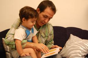 راهبردها و پیشنهادهایی برای تشویق کودکان با ناتوانی خواندن به خواندن