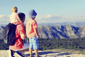 ۱۰ درسی که کودکان از سفر کردن می‌آموزند