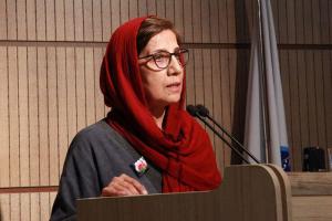 پاسخ‌های زهره قایینی به انتخاب دوباره فرهاد حسن‌زاده  برای جوایز جهانی
