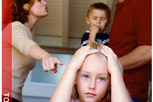 رابطه خشونت آمیز پدر و مادر و تاثیر آن بر سلامت روانی  کودکان