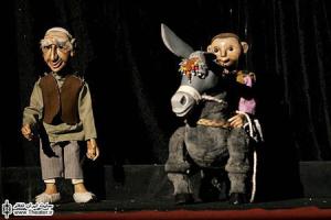هفته تئاتر عروسکی در بندر انزلی 