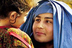 کاهش مرگ و میر مادران و کودکان در افغانستان 