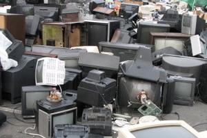 بازیافت زباله های رایانه ای، چالشی برای نسل آینده!