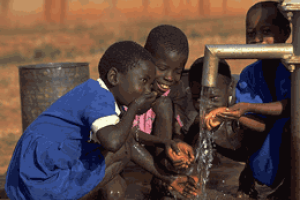 آب، مهربانی زمین برای کودکان