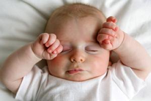 کودکان ریز اندام دشوار تر می خوابند
