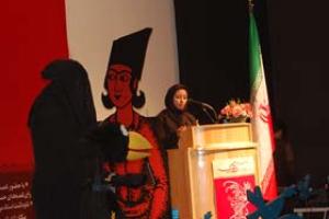 با قصه هایی از ایران و جهان سیزدهمین جشنواره بین المللی قصه گویی پایان پذیرفت 