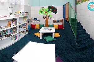کتابخانه کودک‌محور آوای کودکی یزد- مکانی برای گسترش تخیل و یادگیری