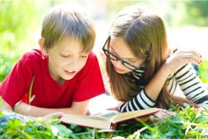 چگونه کودکان خود را به مطالعه عادت دهیم؟