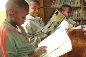 لذت خواندن در کتابخانه کودکان آدیسا بابا