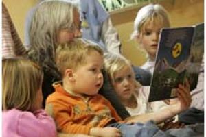 لذت خواندن، بلندخوانی با کودکان در خانه و مهدکودک