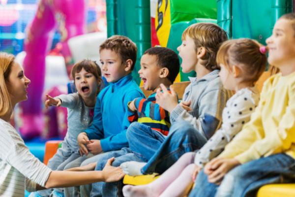 آیا آوازخواندن در به یاد سپردن دانسته‌های ما مؤثر است؟