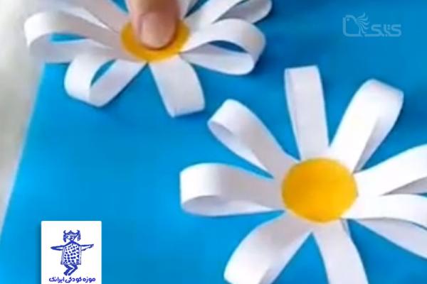 ساخت کارت پستال بهاری توسط سارا نامداری