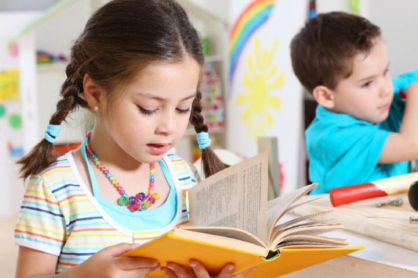 کتاب‌درمانی کودک؛ خواندن برای درک احساسات و آرامش