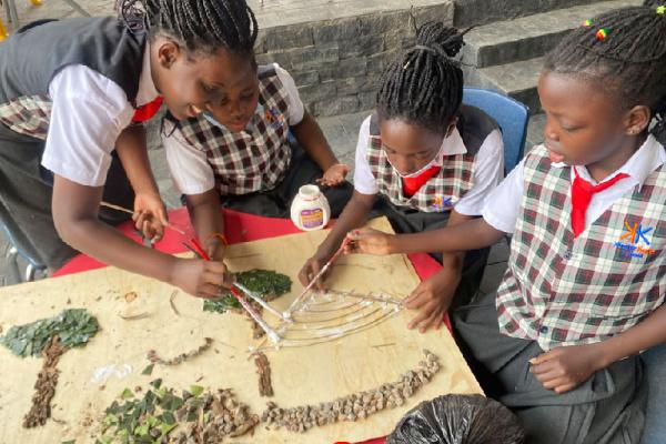 کاردستی با وسایل دورریختنی در مدرسه