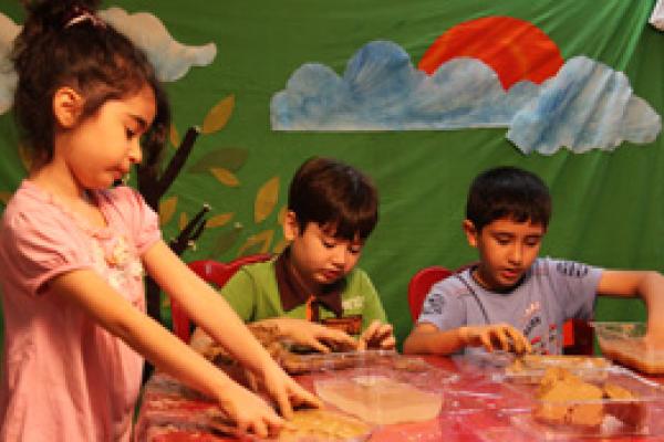 هنر درمانی، راهی برای کمک به کودکان هنر درمانی، راهی برای کمک به کودکان