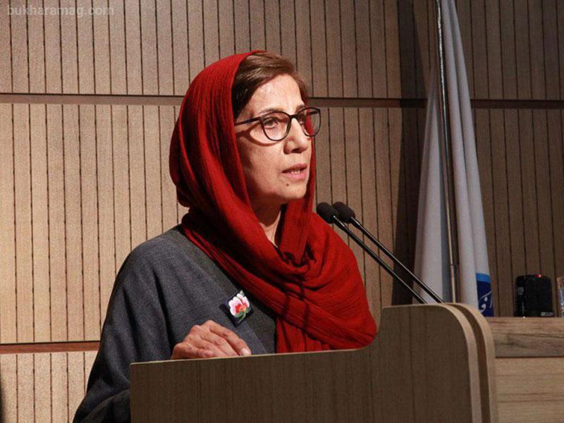 پاسخ‌های زهره قایینی به انتخاب دوباره فرهاد حسن‌زاده  برای جوایز جهانی