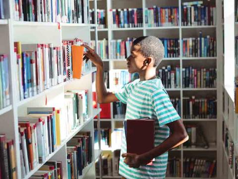 کتاب‌درمانی نوجوان - استفاده از کتاب برای رشد هیجانی و آرامش ذهنی