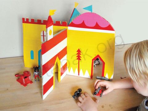 ساخت قلعه با مقوا