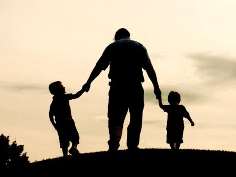 ۷ باید و نباید برای کمک به خانواده‌تان جهت ایجاد مهارت‌های همدلی