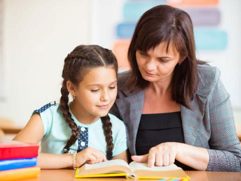 چگونه با کودکان دارای دارای اختلالات یادگیری کتاب بخوانیم؟