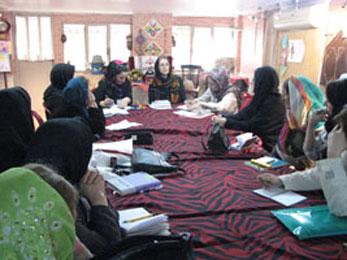 "صلح را باید از کودکی آموخت"!