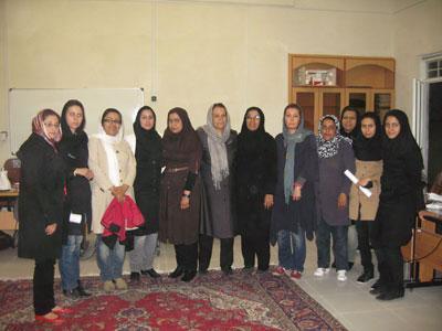 بلندخوانی با کودکان در اوز فارس 