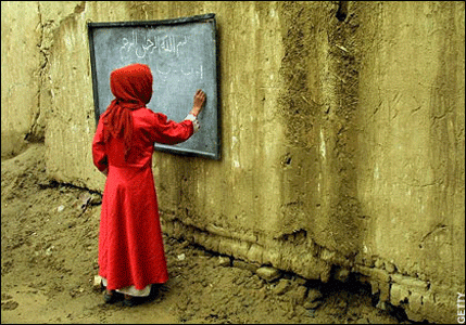 برای ملاله بایستیم، برای آموزش همه دختران جهان بایستیم!