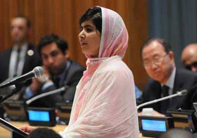 با دیدن تفنگ به اهمیت مداد و کتاب پی بردم