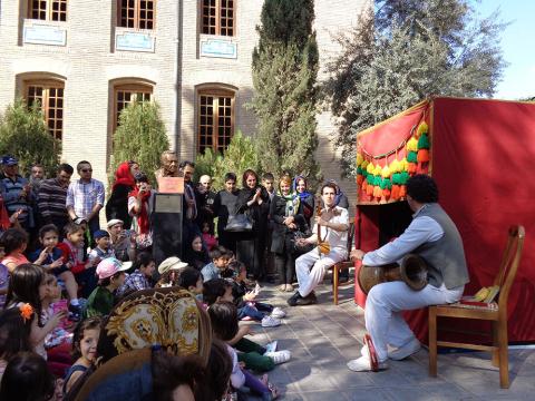 روز های شاد نوروزی با کودکان در باغ موزه نگارستان 