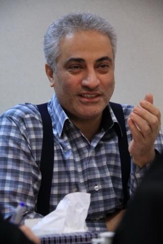 توجه به کتاب‌های نظری یکی از سیاست‌های کتاب‌خانه مرجع کانون