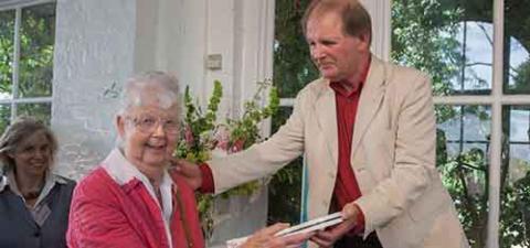 جایزه ای برای تلاش مادام‌العمر در ترویج ادبیات کودک