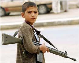 کودکان عراقی با خطر سلاح های دستی آشنا می شوند!