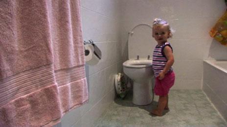 بهترین زمان آموزش استفاده از دستشویی به کودکان 