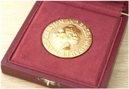 یک گام دیگر تا جایزه جهانی هانس کریستین اندرسن ۲۰۱۰!