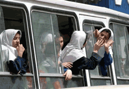 درخواست دانش آموزان برای ایمنی بیشتر در سرویس مدرسه ها