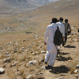 اروپا آغوش خود را بر کودکان پناهنده می بندد!