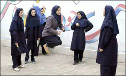 سرب، بلوغ دختران را به تاخیر می اندازد!