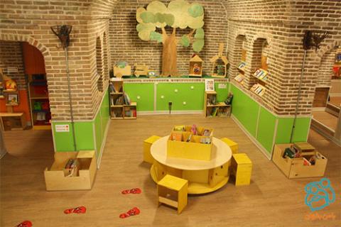 کتابخانه کودک محور خانه کودک کوشا بازگشایی شد