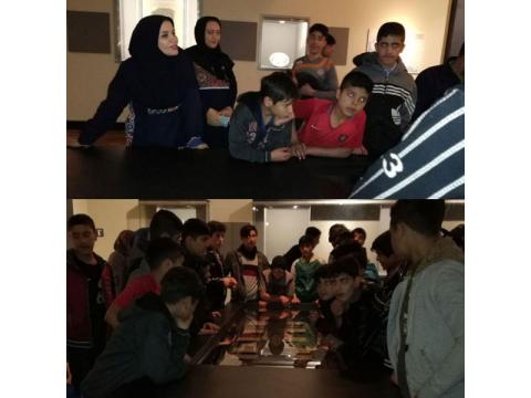 در هفته کتاب کودکان خانه کودک ناصر خسرو از موزه دوران اسلامی دیدن کردند