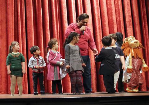 جشنواره لبخند فرشتگان زمینی