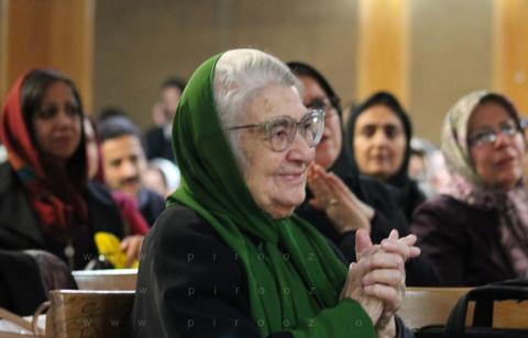 توران ميرهادي‌، غم‌های بزرگ را به کارهای بزرگ تبدیل کرد