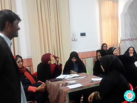 همکاری سفیران بومی «با من بخوان» در آموزش کودکان روستای شیرآباد زاهدان